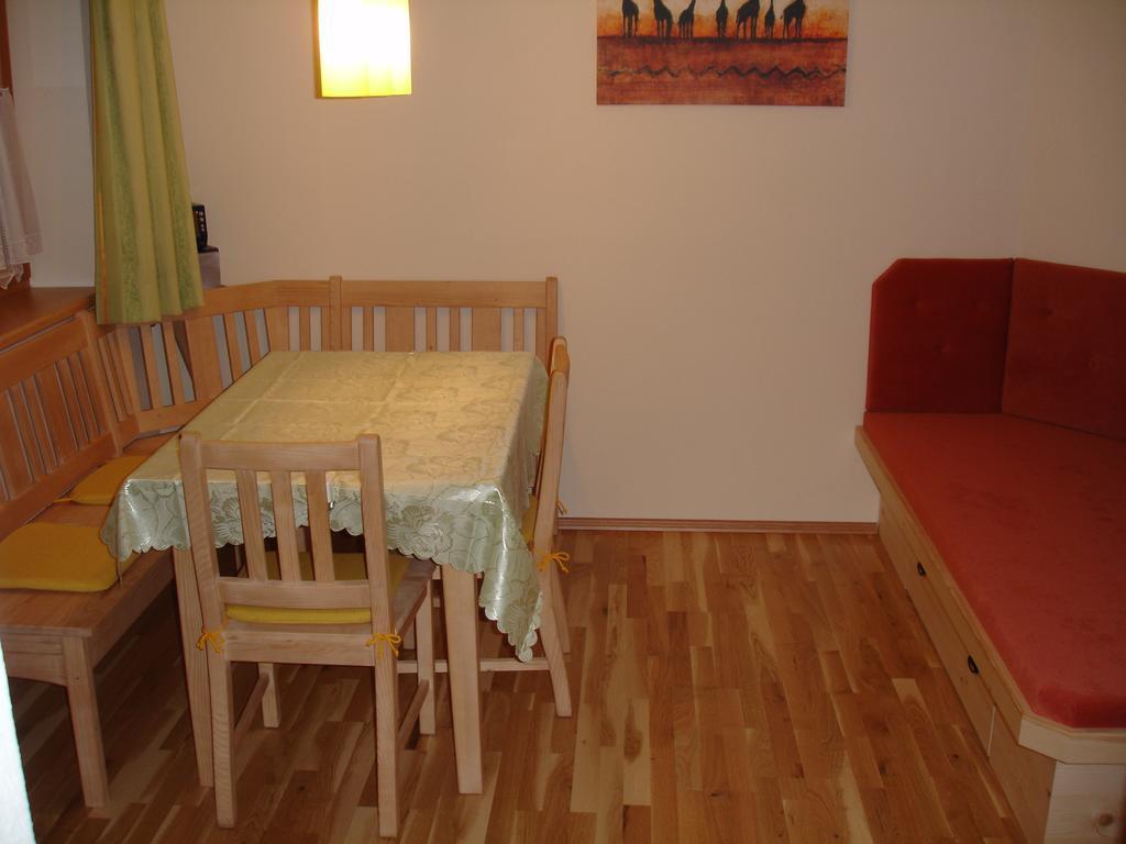 דירות נידראו Haus Gfoeller חדר תמונה