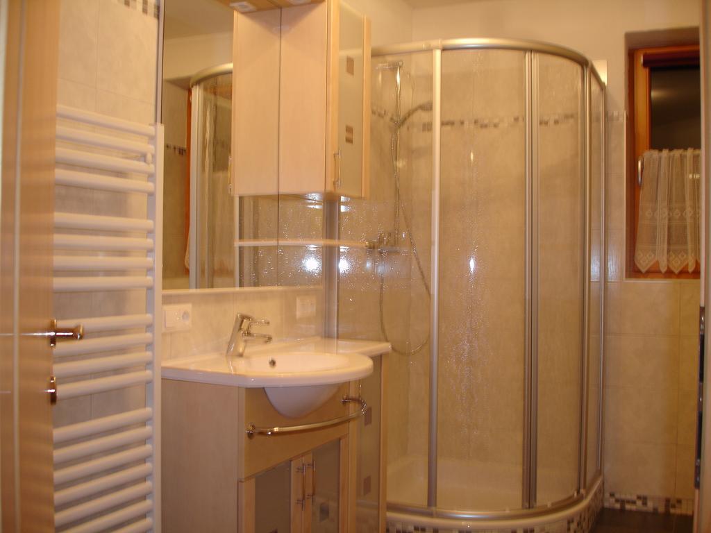 דירות נידראו Haus Gfoeller חדר תמונה